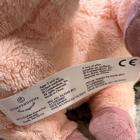 Compendium Flying Pig Plush A Cute Stuffed Animal Companion - Picture 4 of 4